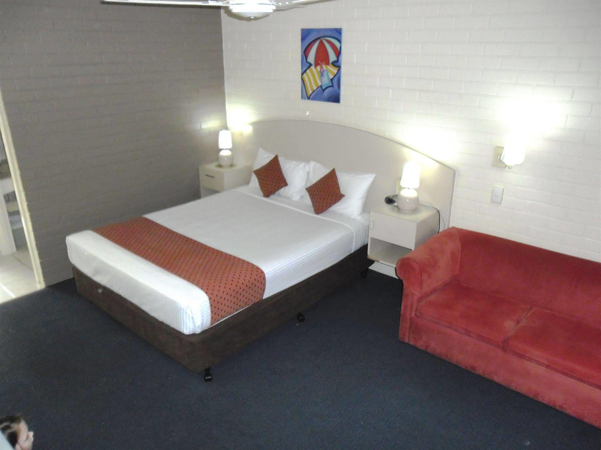 Mooloolaba Motel Exterior photo